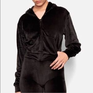 Skims Velour Zip Up Cropped Hoodie in Black 4XL